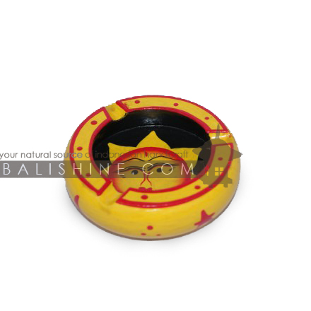 Balishine: Your natural source of indonesian handicraft presents in its Home Decor collection the Ashtray:12DAR116337:This asthray is a handicraft of Bali made from albasia wood.  