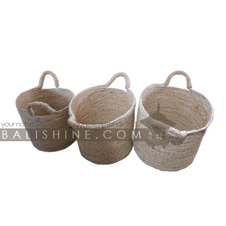 Balishine: Your natural source of indonesian handicraft presents in its Home Decor collection the Set of 3 Mendong Grass Baskets:12DEK368719:This set of 3 baskets is made in Bali from mendong grass.  